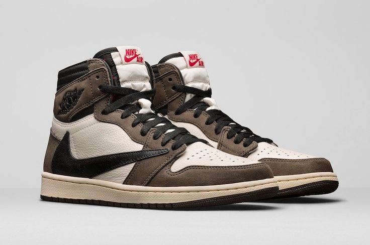 JORDAN1 HIGHxTRAVIS SCOT (REVERSE MOCHA)